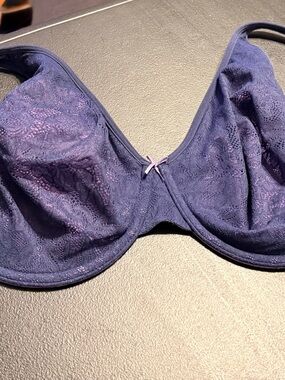 Cacique Dark Navy Lace Underwire Bra with Tiny Bow